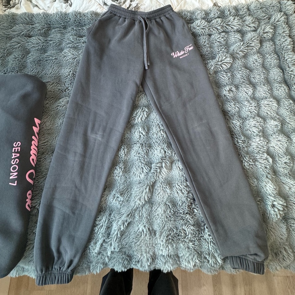 White Fox Boutique: Sweatpants